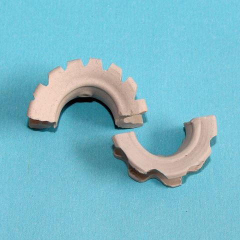 Tower Packing 1' Ceramic Super Intalox Saddle Rings with High Acid Resistance for Sale